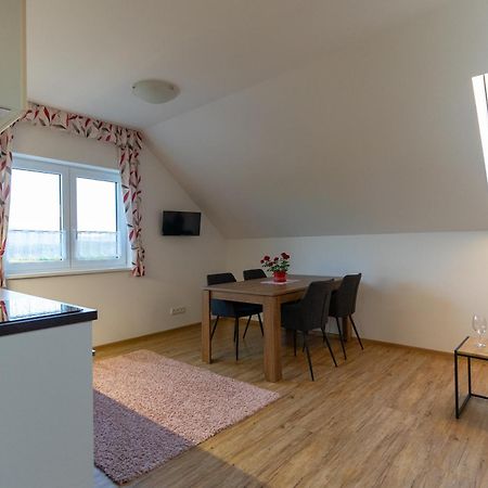 Apartmany Kohoutek A Slepicka V Novohradskych Horach Nové Hrady Εξωτερικό φωτογραφία