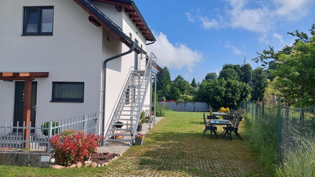Apartmany Kohoutek A Slepicka V Novohradskych Horach Nové Hrady Εξωτερικό φωτογραφία