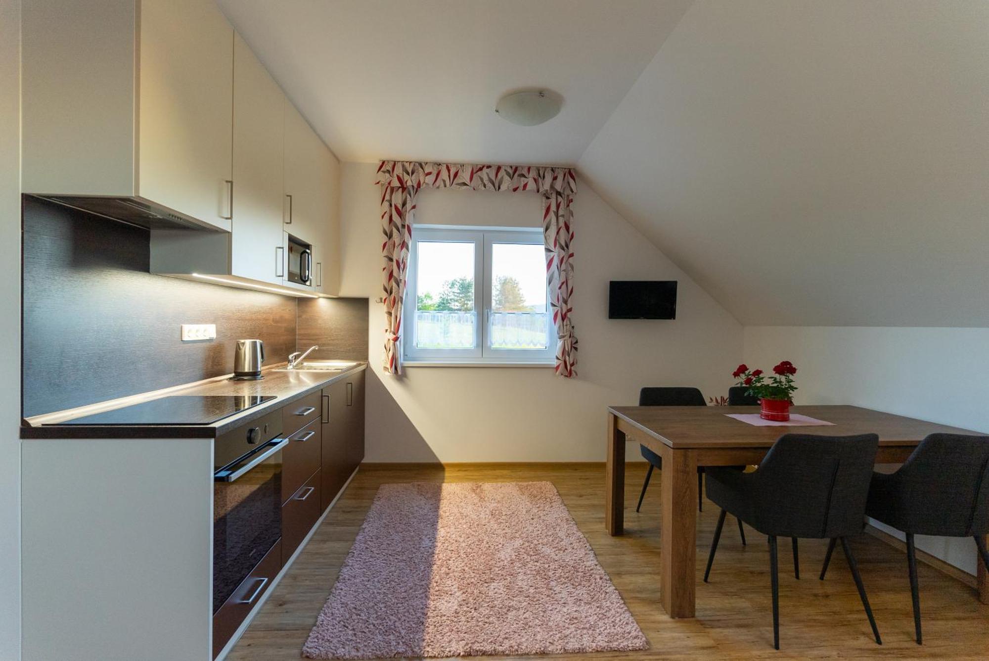 Apartmany Kohoutek A Slepicka V Novohradskych Horach Nové Hrady Εξωτερικό φωτογραφία
