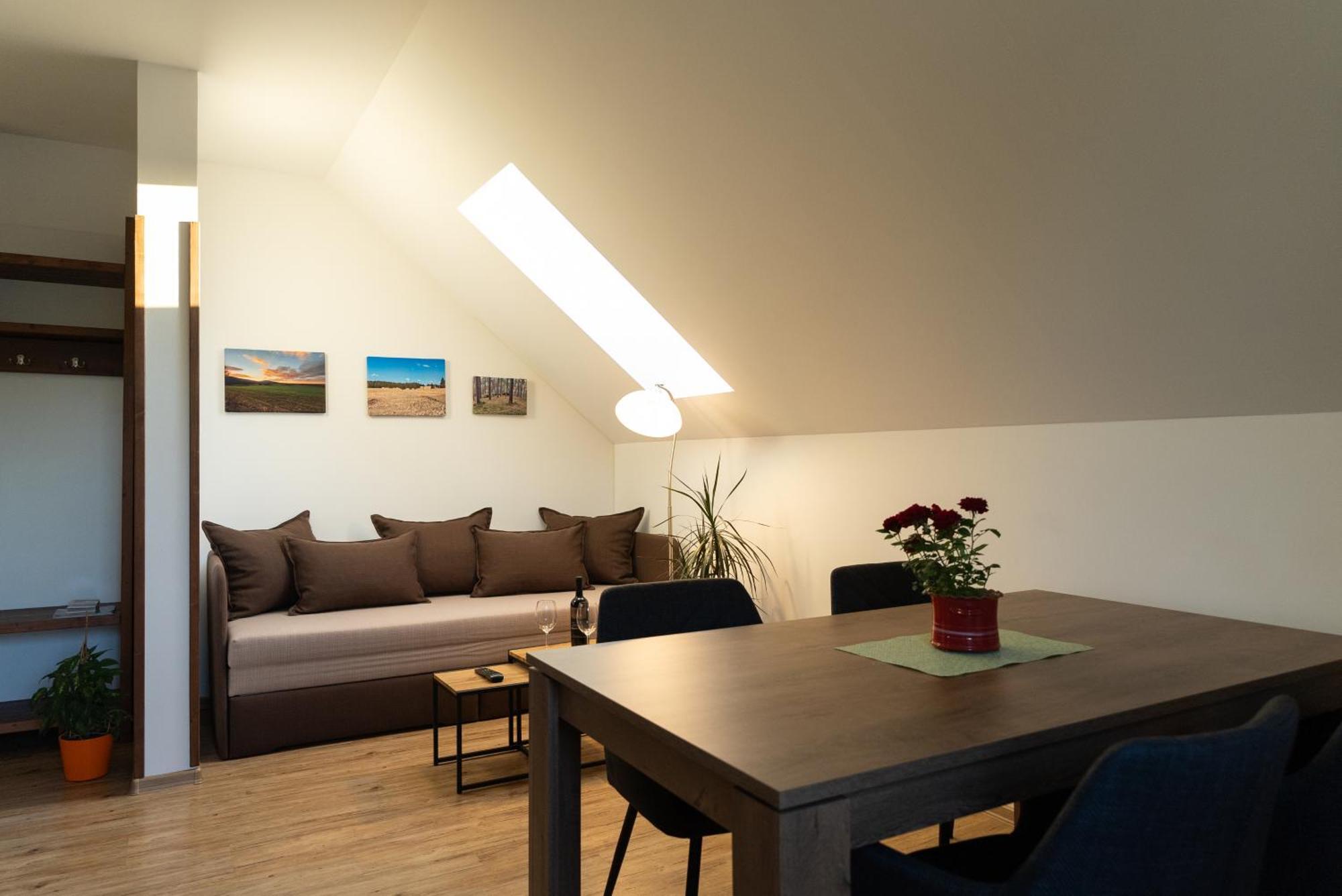 Apartmany Kohoutek A Slepicka V Novohradskych Horach Nové Hrady Εξωτερικό φωτογραφία